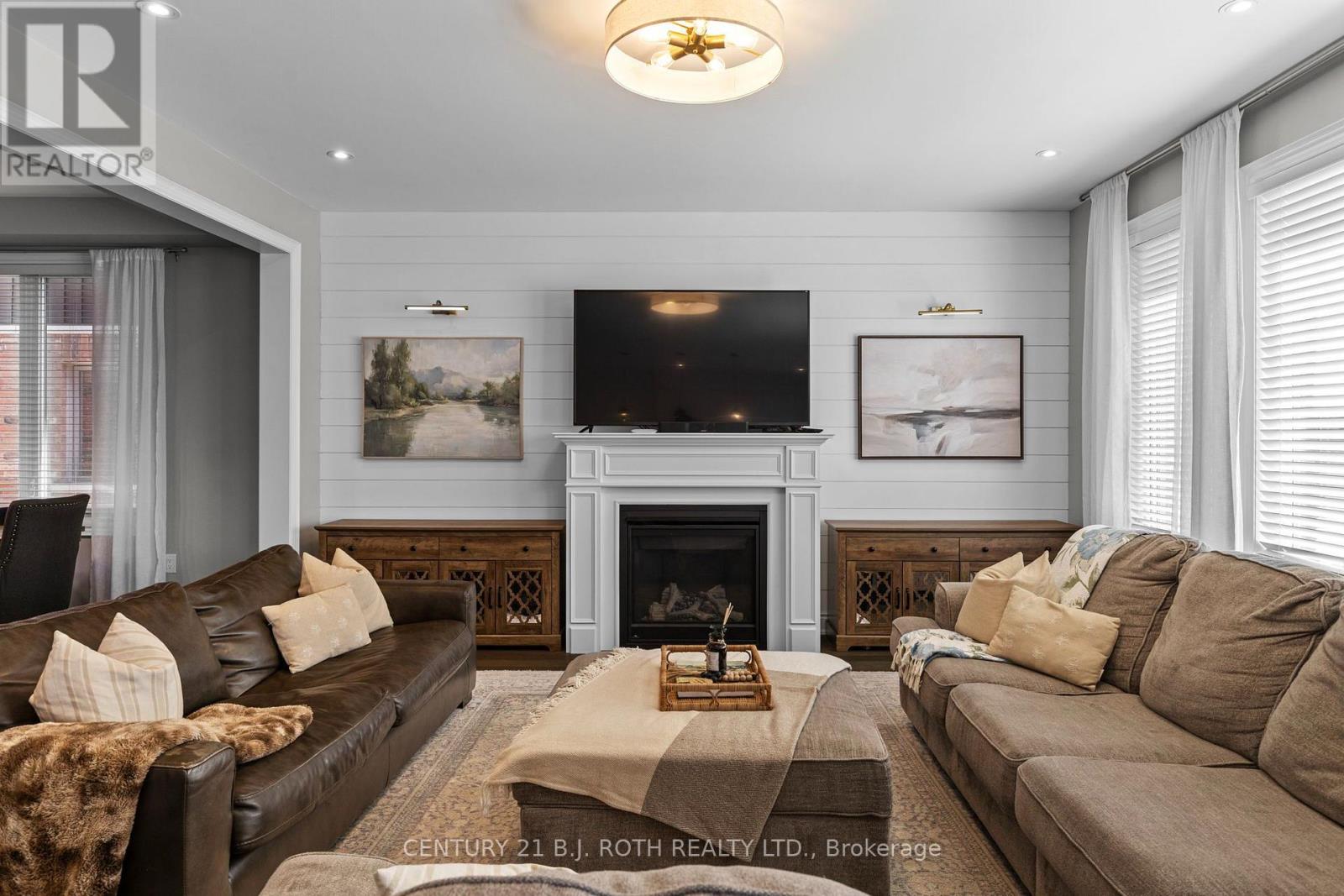 3015 ANNALYSSE DRIVE - Image 8