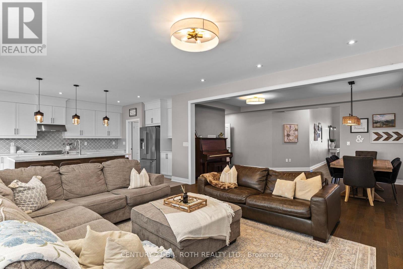 3015 ANNALYSSE DRIVE - Image 9