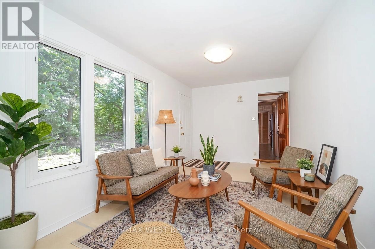 39 MADRON CRESCENT - 10