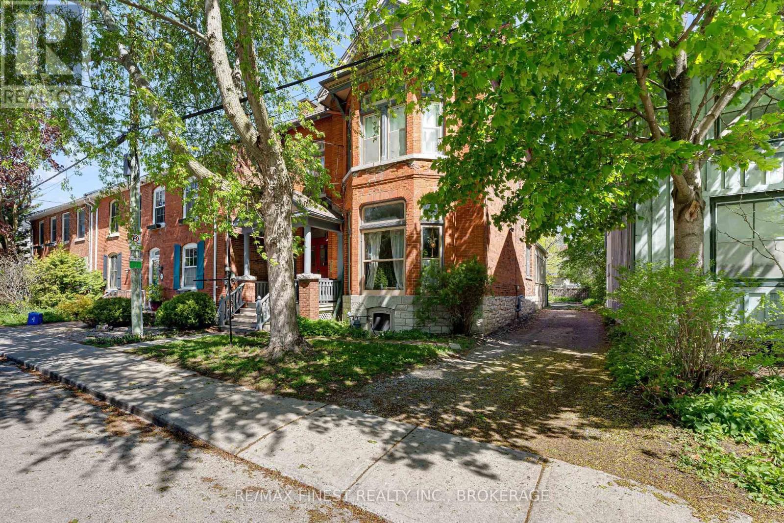 25 COLBORNE STREET - 2