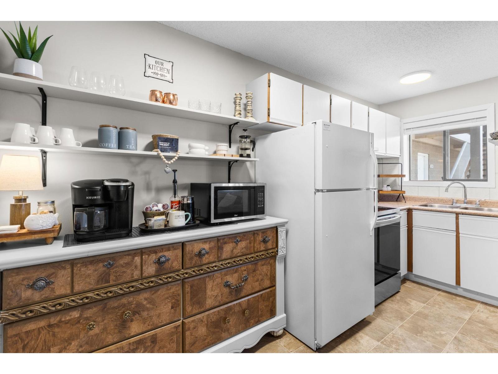 13 450 ESPLANADE AVENUE, Harrison Hot Springs, Harrison Hot Springs
