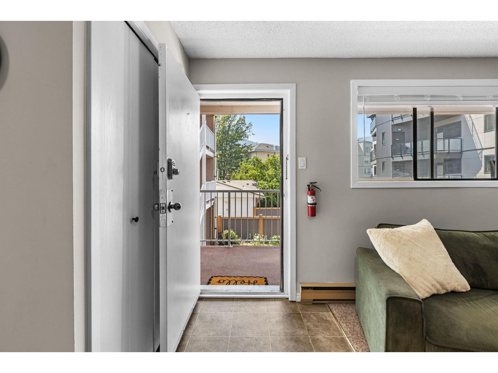 13 450 ESPLANADE AVENUE, Harrison Hot Springs, Harrison Hot Springs