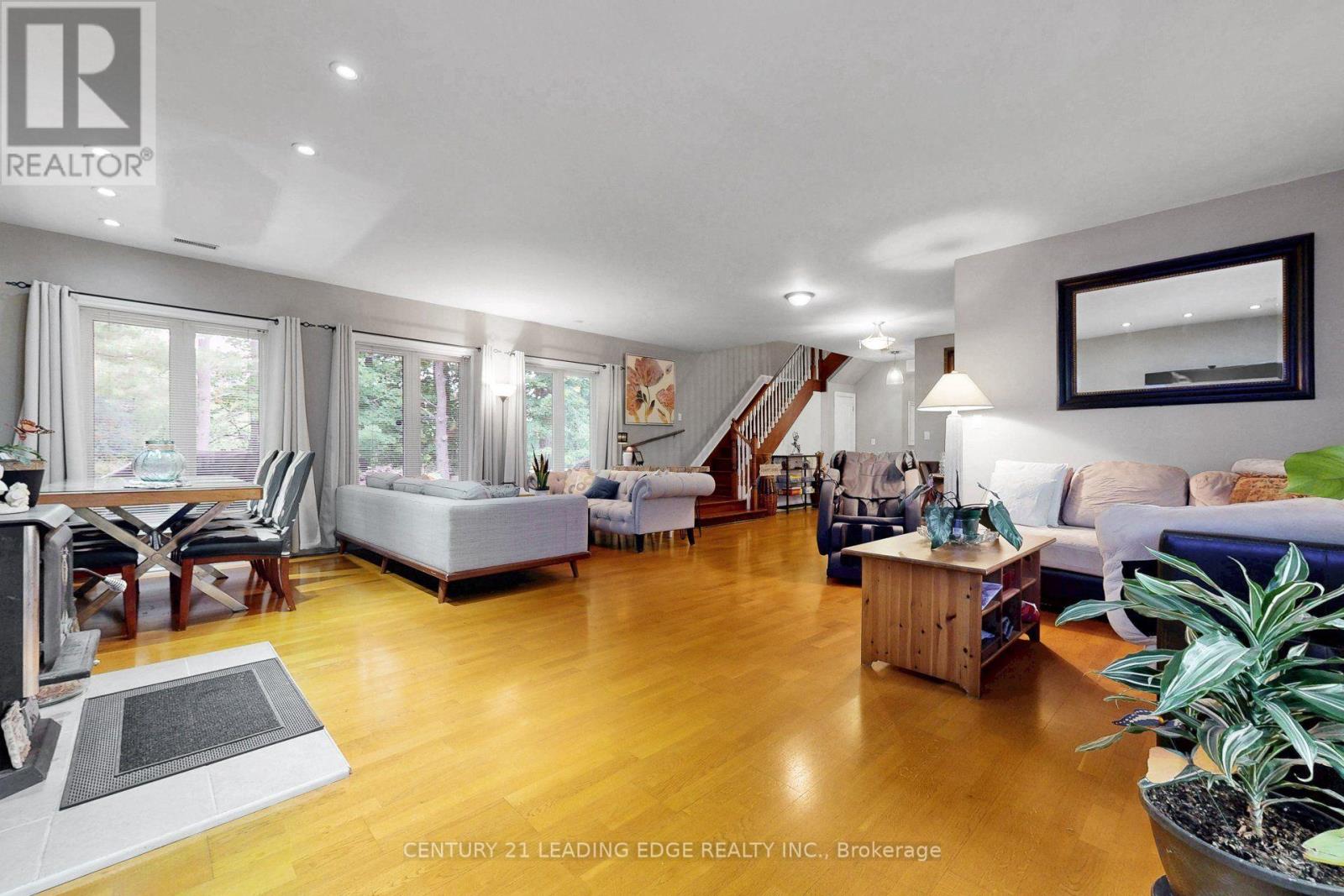72 BOLSOVER ROAD - 15