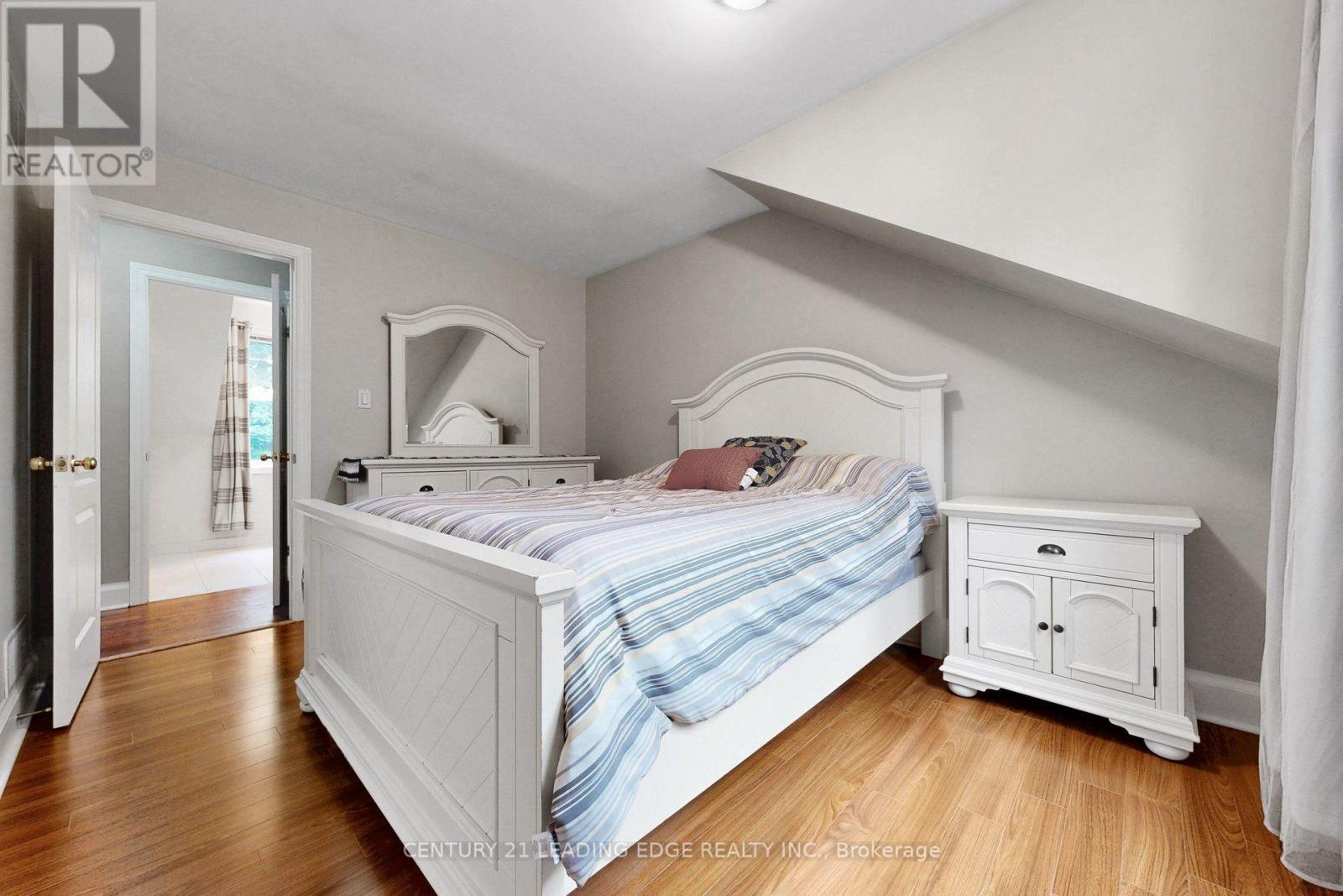 72 BOLSOVER ROAD - 24