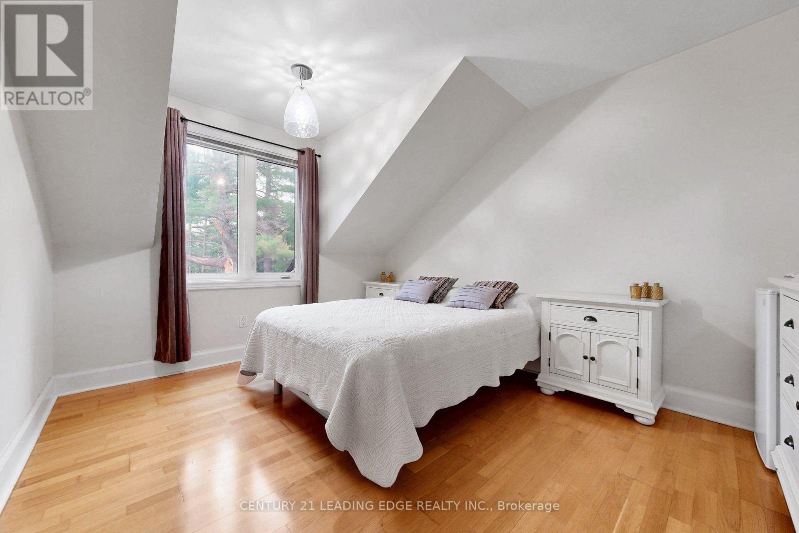 72 BOLSOVER ROAD - 26