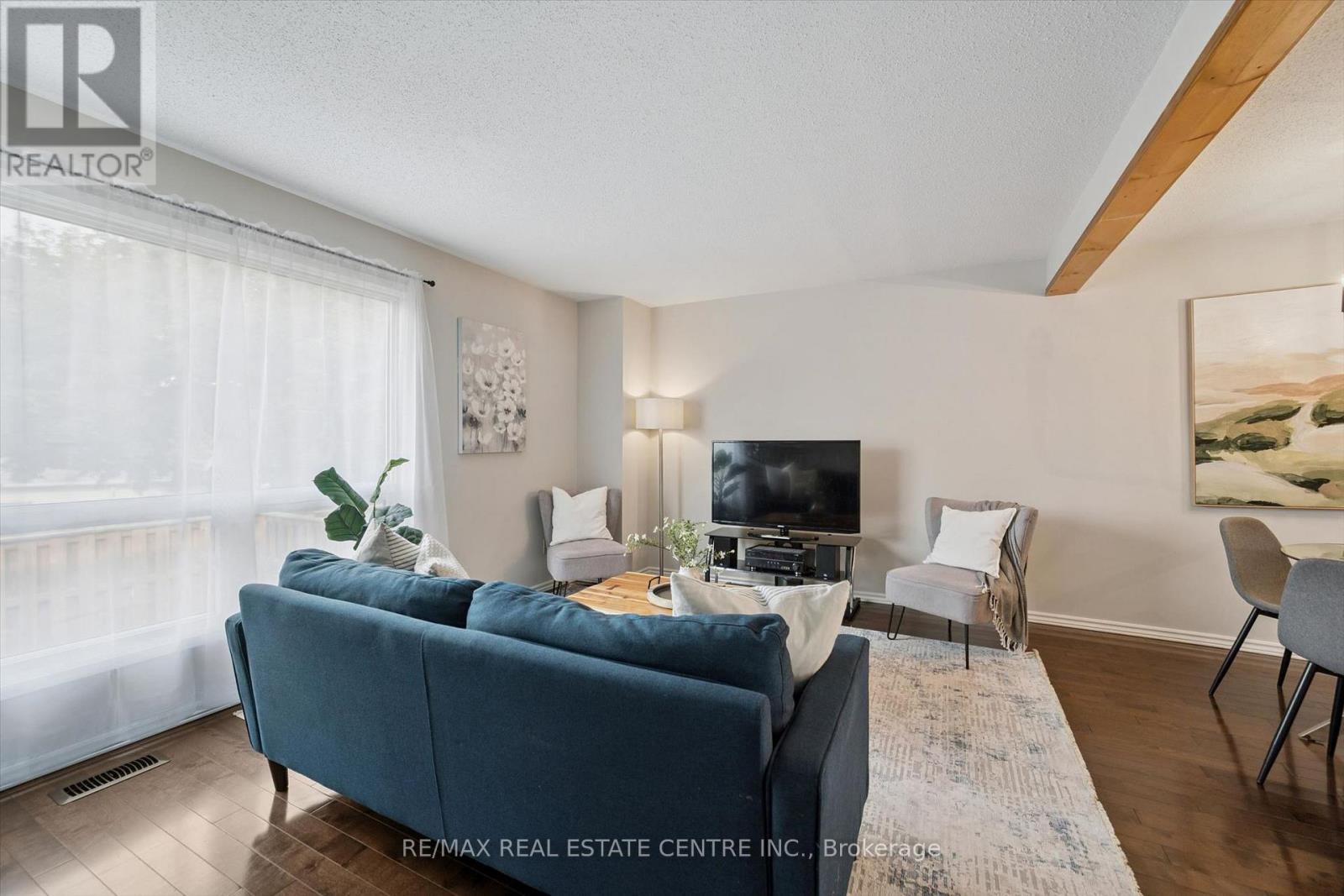 #15 265 WILLIAMSBURG ROAD - 11