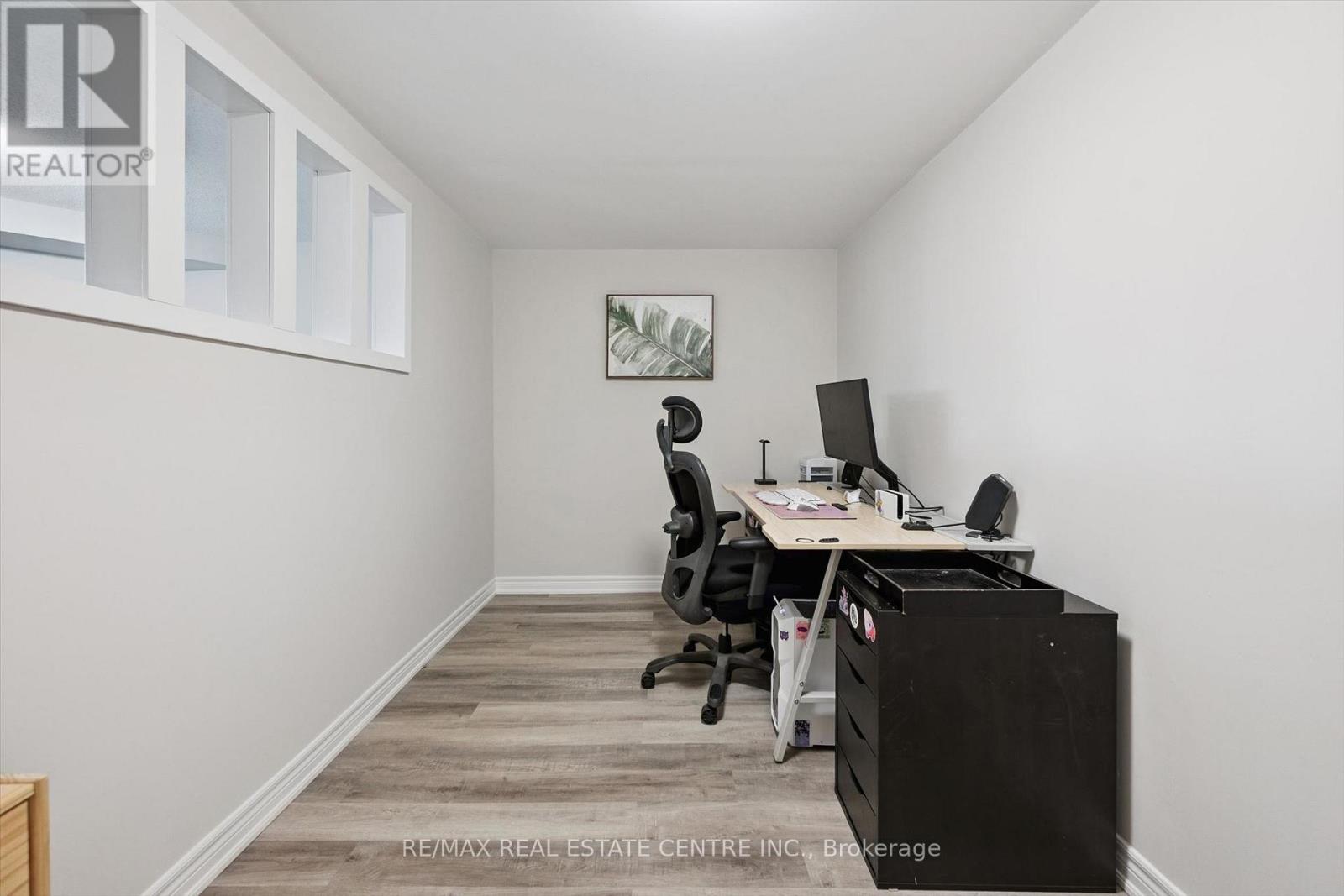 #15 265 WILLIAMSBURG ROAD - 26