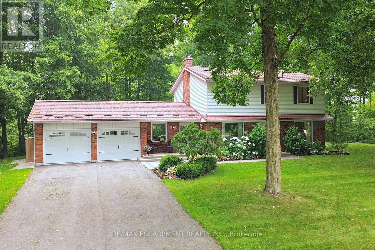 421 8TH CONCESSION ROAD E - 1