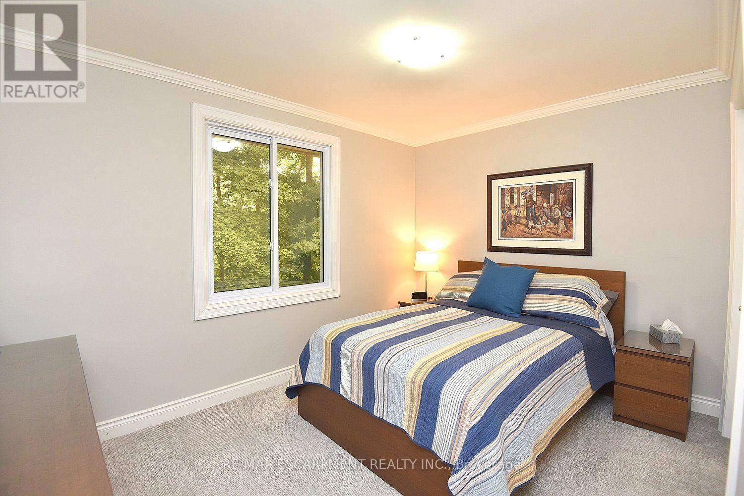 421 8TH CONCESSION ROAD E - 36