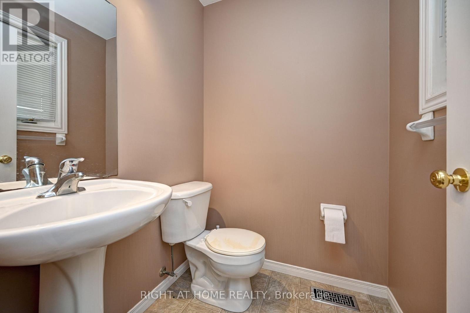 760 PARIS BOULEVARD - Image 19