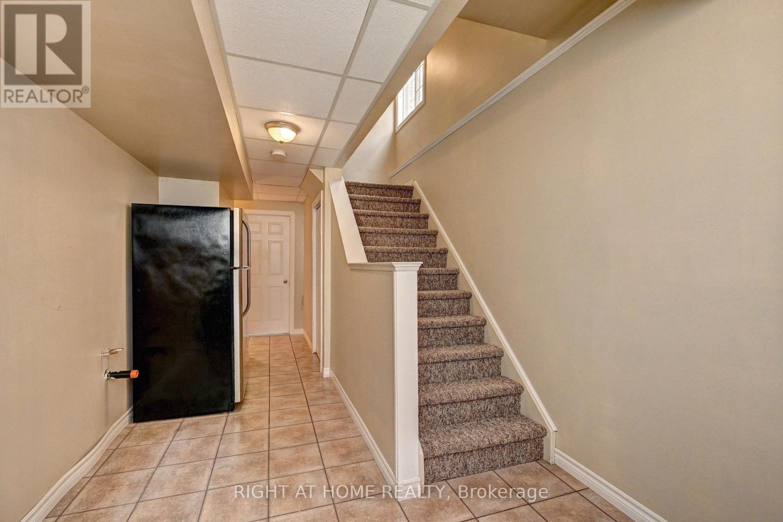 760 PARIS BOULEVARD - Image 39