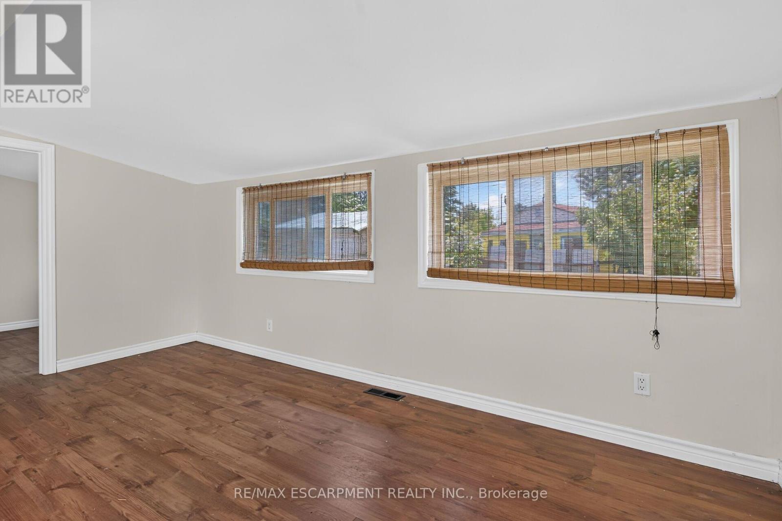 19 BARBARA DRIVE - 18