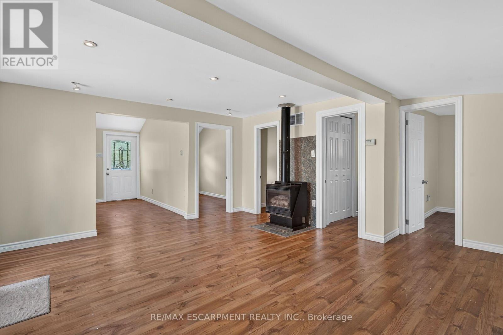 19 BARBARA DRIVE - 19