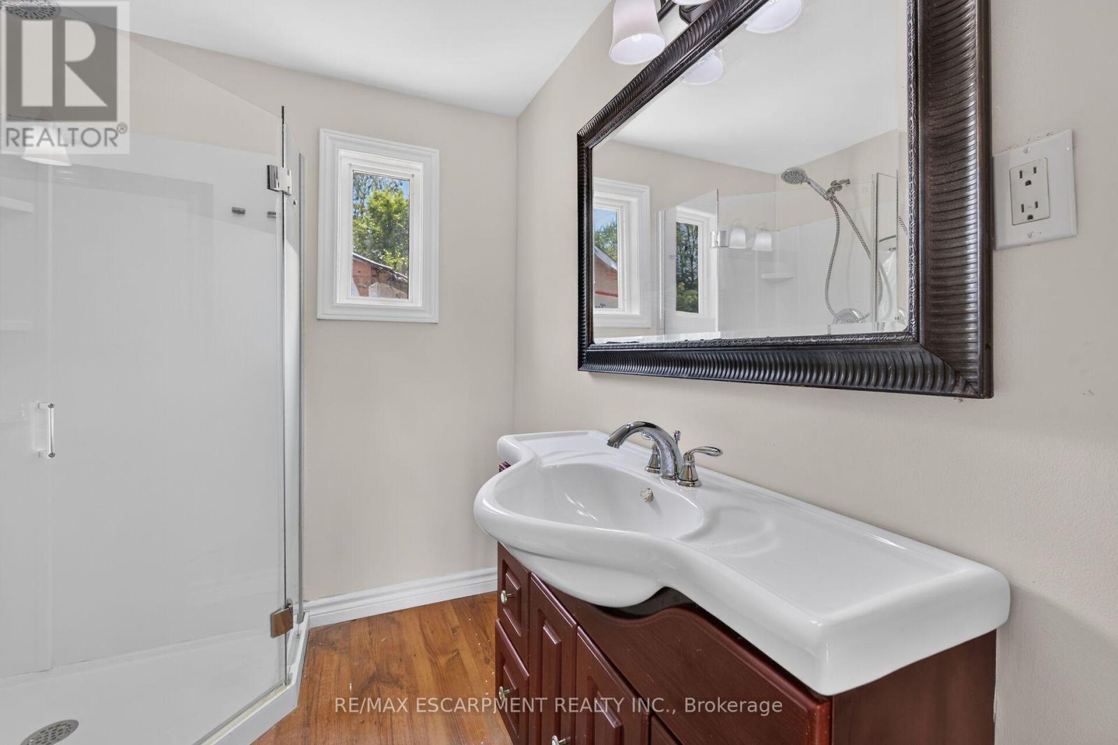 19 BARBARA DRIVE - 24