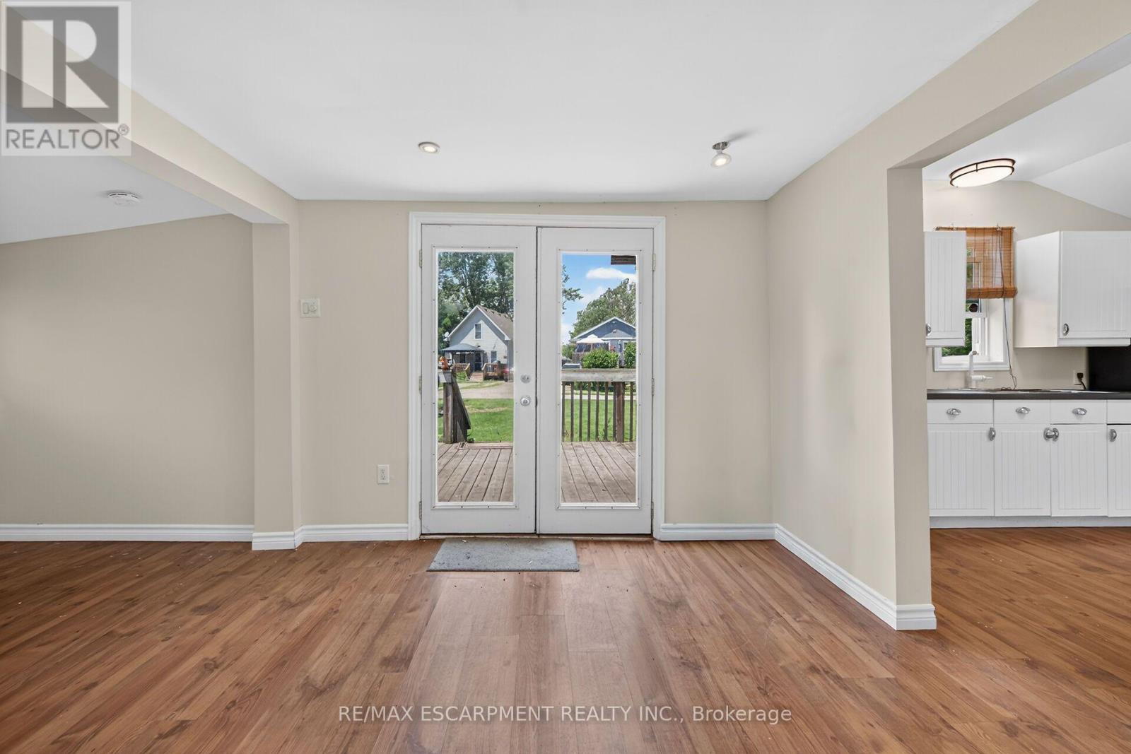 19 BARBARA DRIVE - 28