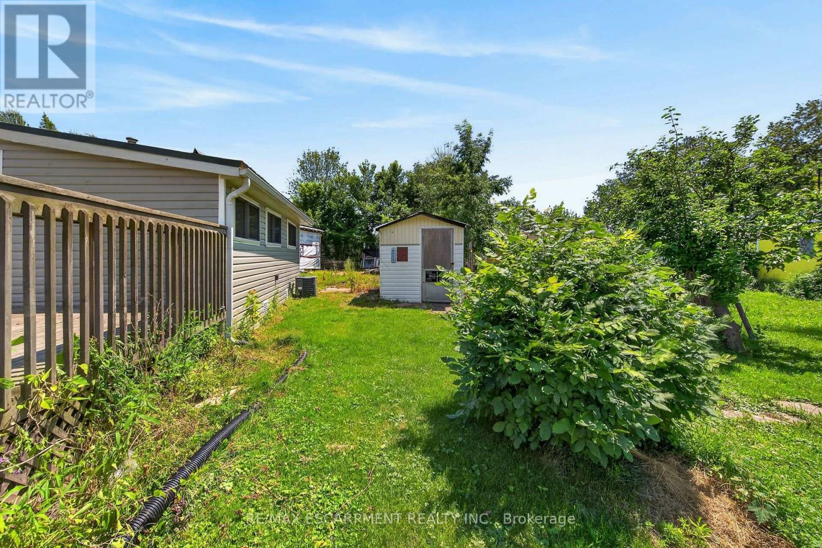 19 BARBARA DRIVE - 33