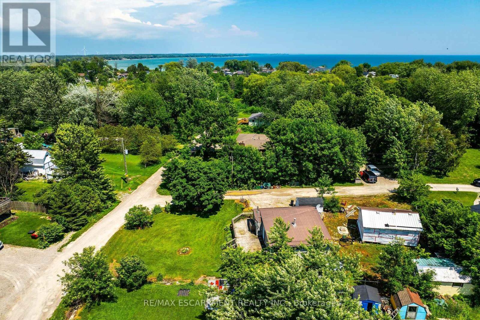 19 BARBARA DRIVE - 45