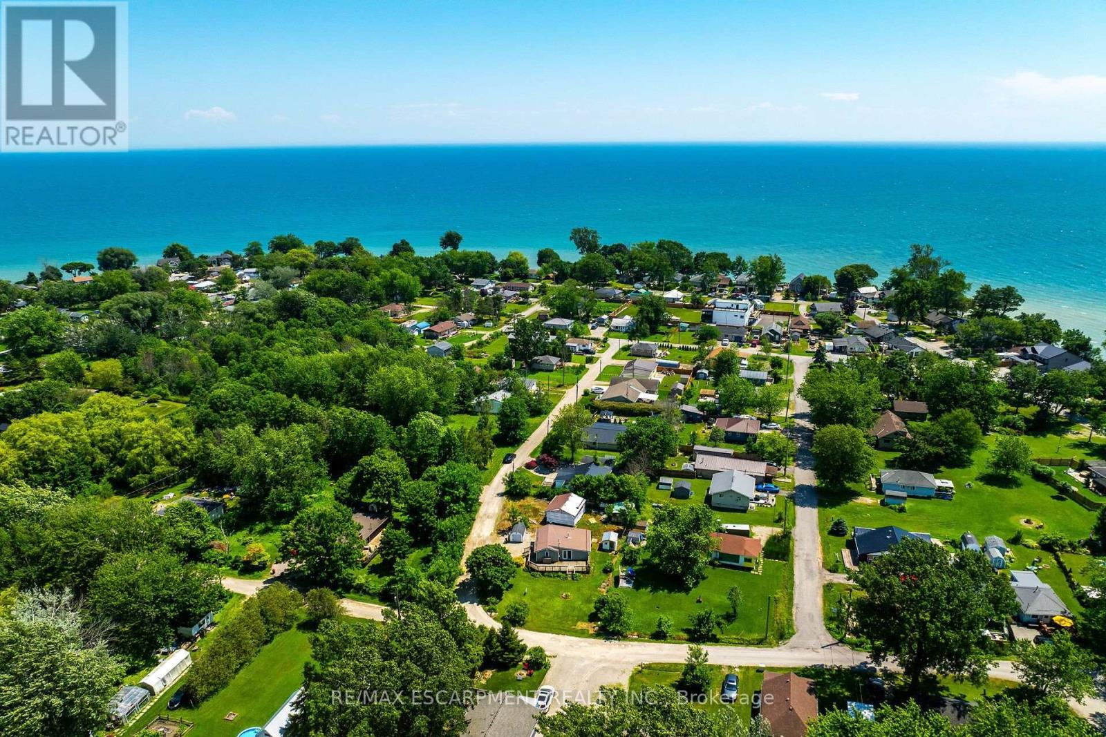 19 BARBARA DRIVE - 48