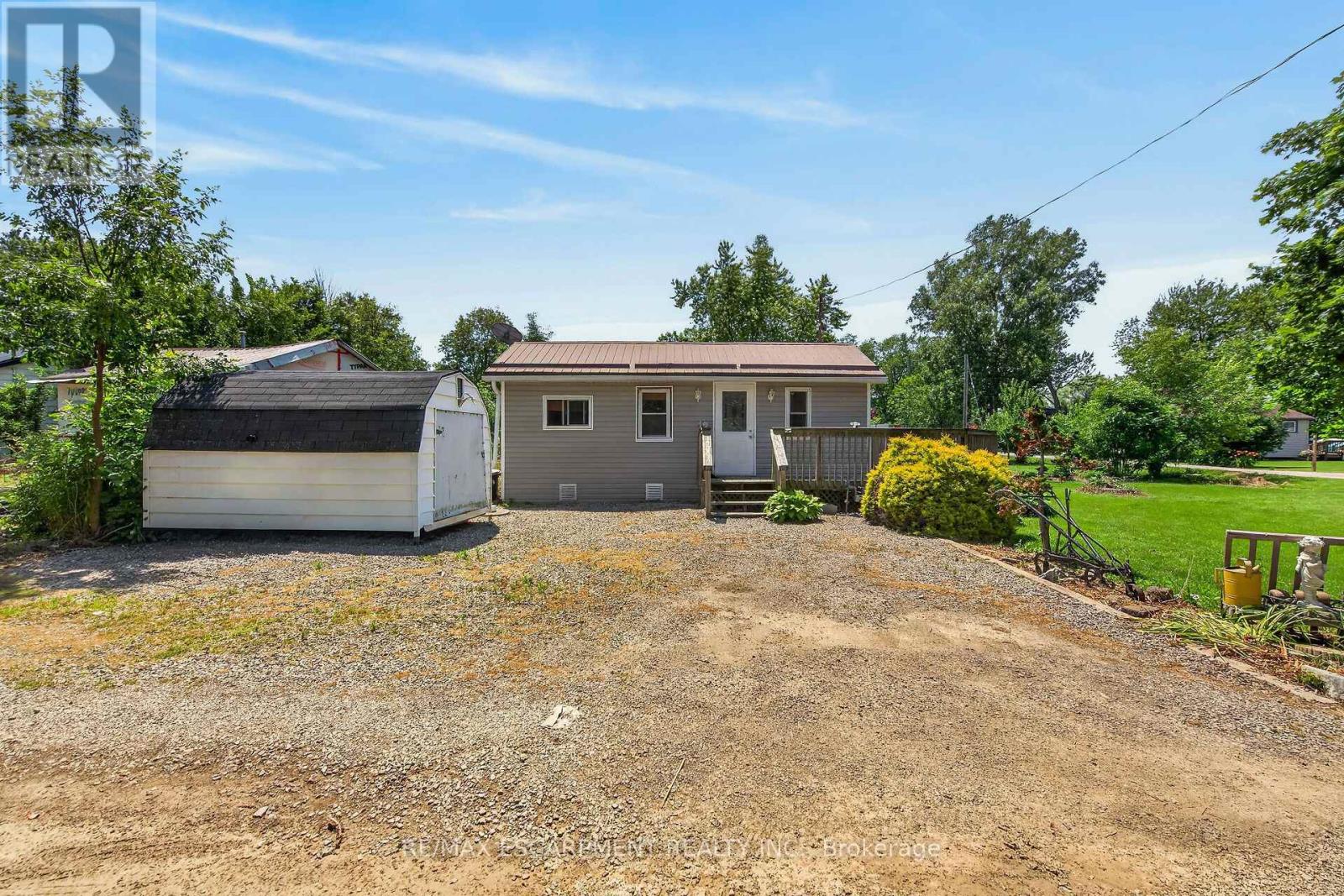 19 BARBARA DRIVE - 7
