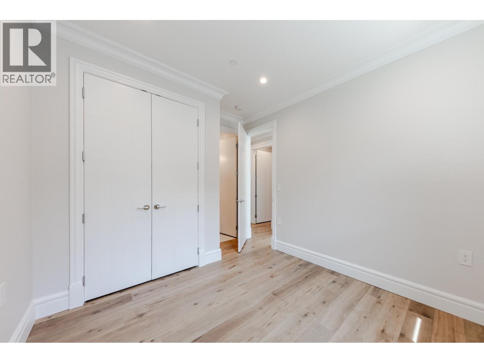 7 Bed, 6 Bath House for Sale in Vancouver – 3559 E 48TH AVENUE, Vancouver – MLS# R3146895 - Image 25