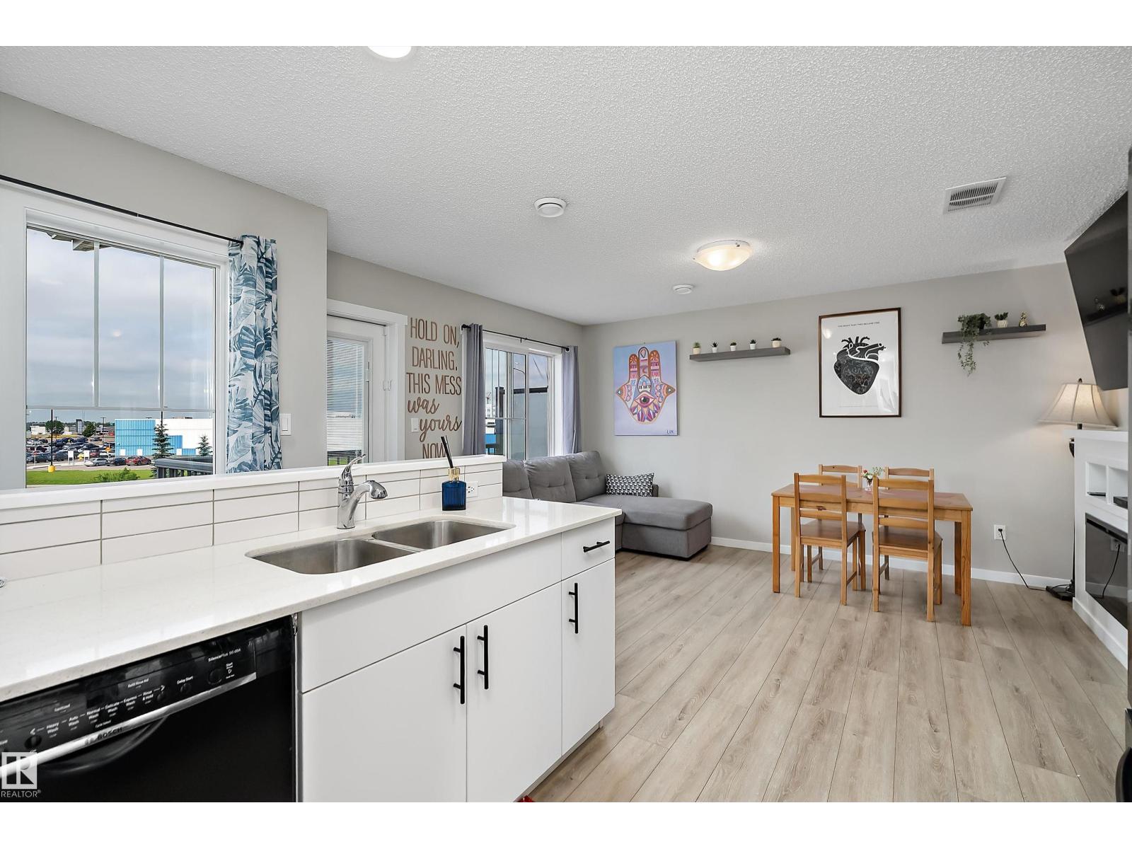 #65 50 MCLAUGHLIN DR - 14
