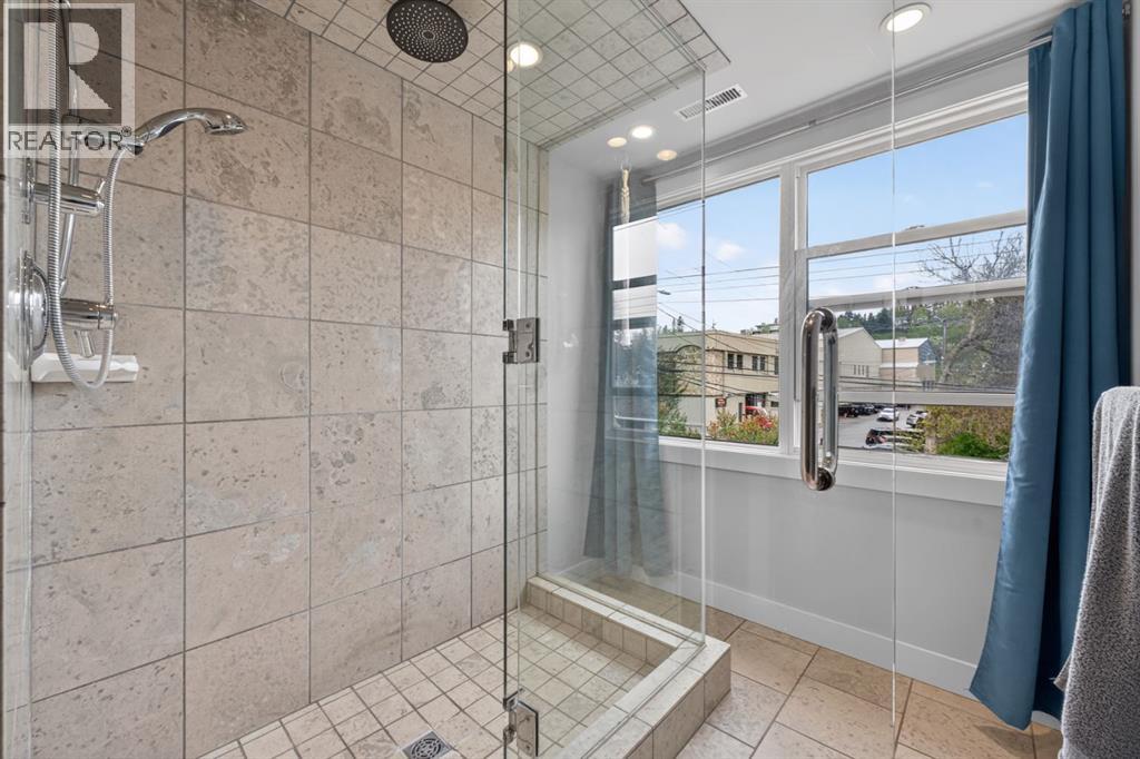 625 29 Avenue SW - 18