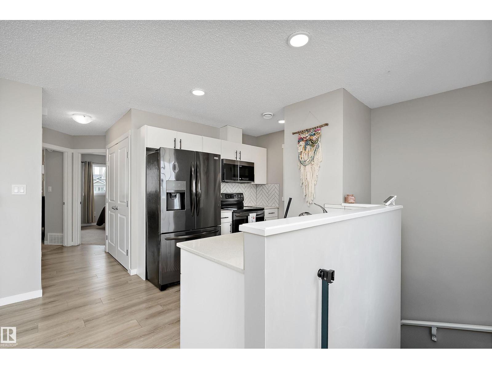 #65 50 MCLAUGHLIN DR - 8