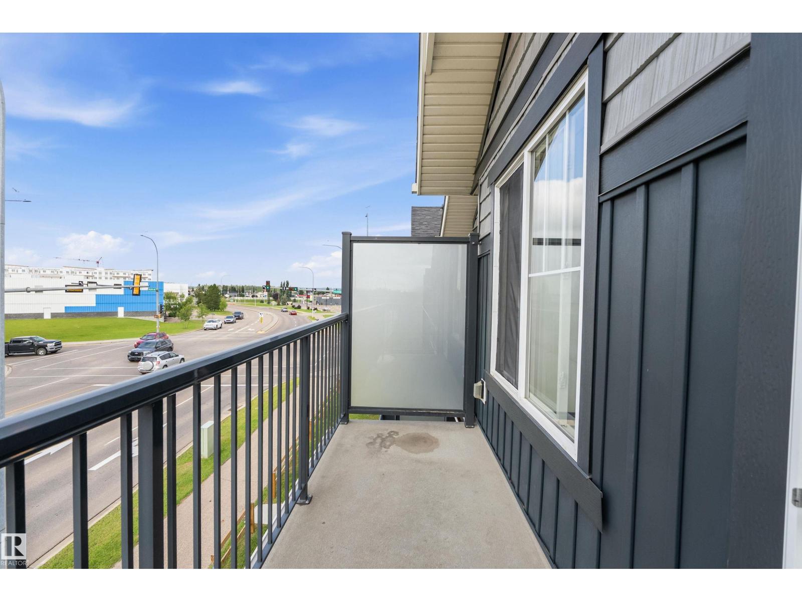 #65 50 MCLAUGHLIN DR - 25