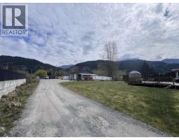 38940 Loggers Lane, Squamish, BC V8B0A4 Photo 18