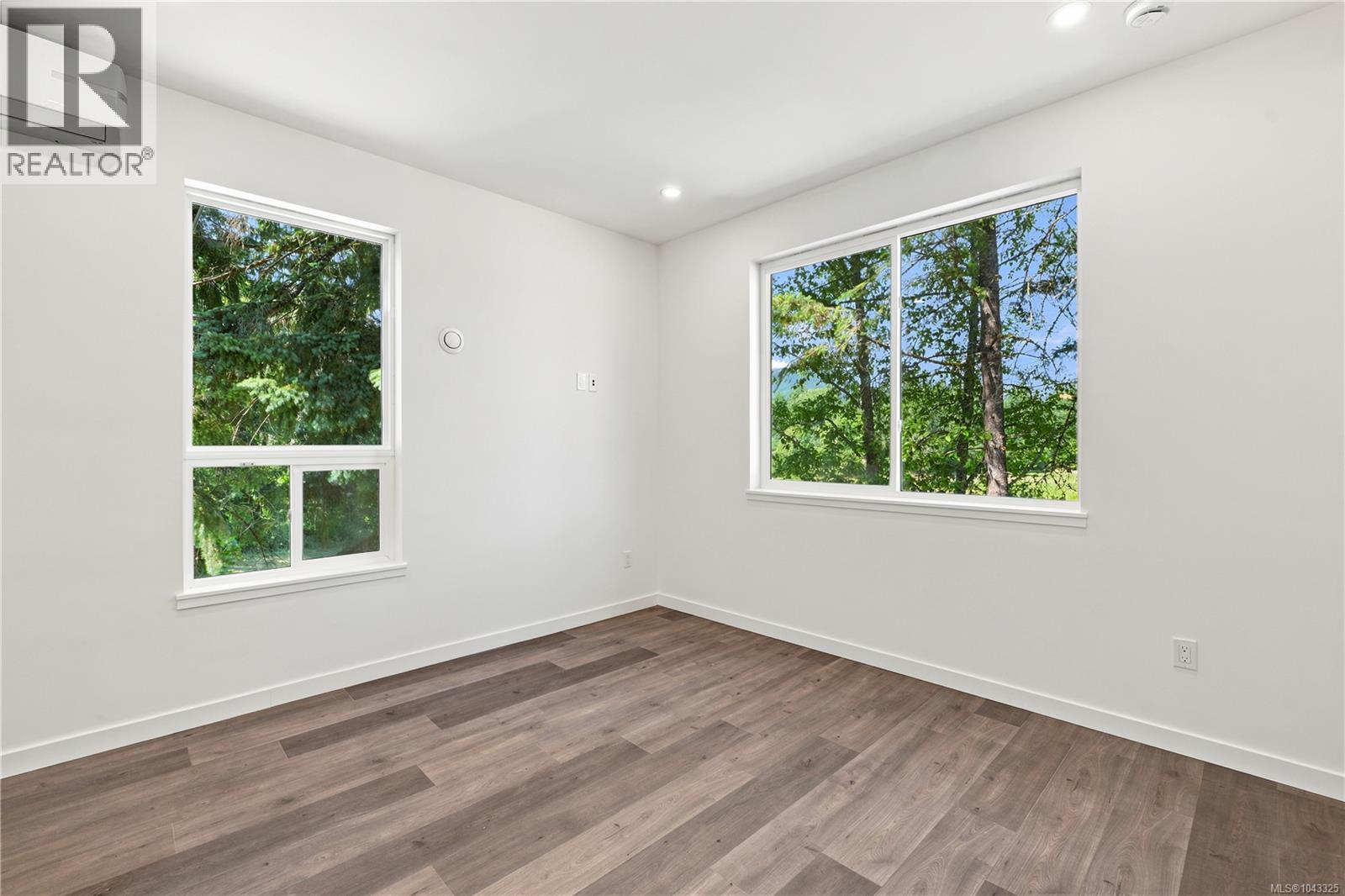 5905 Menzies Rd - 41