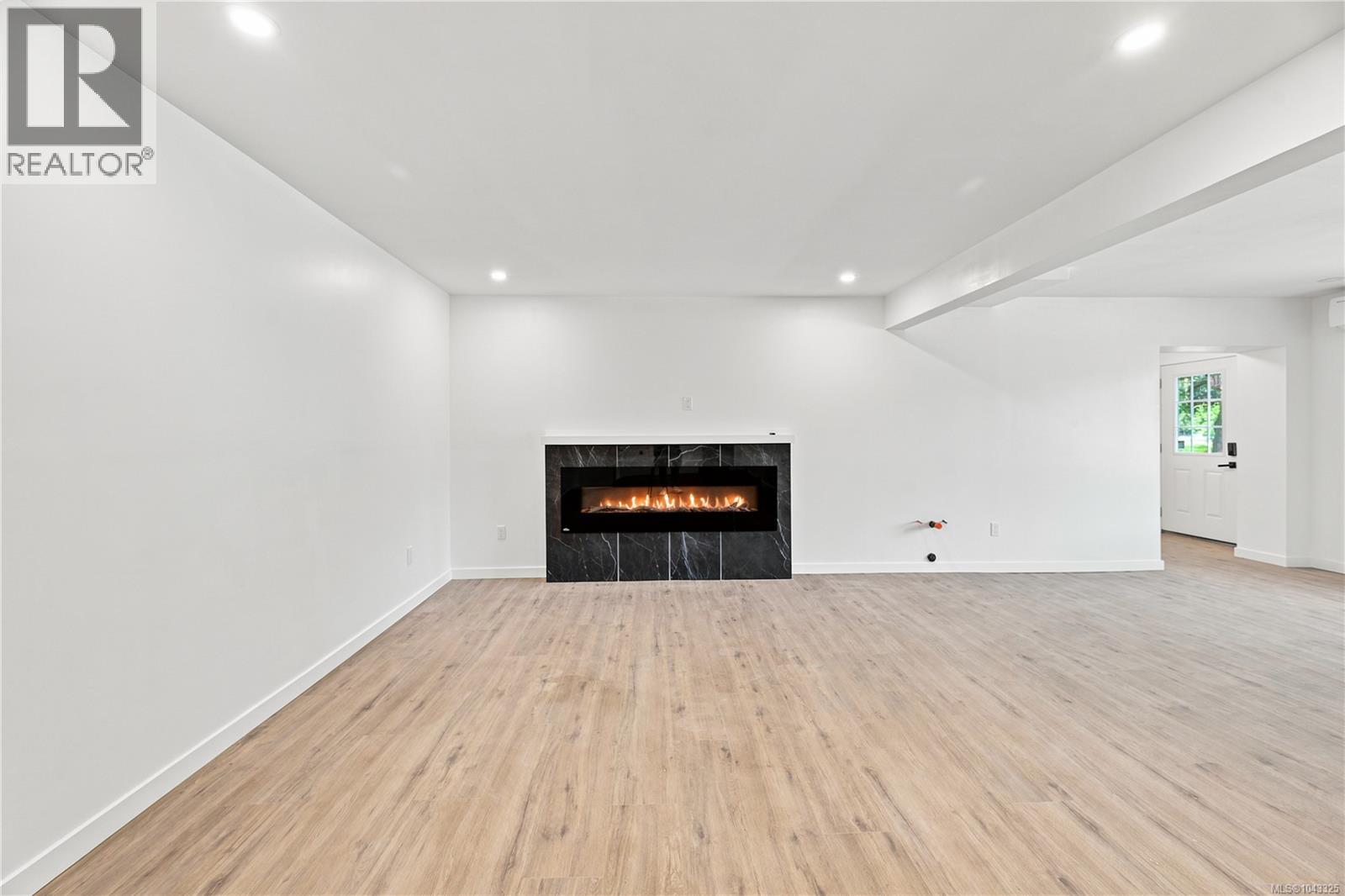 5905 Menzies Rd - 27