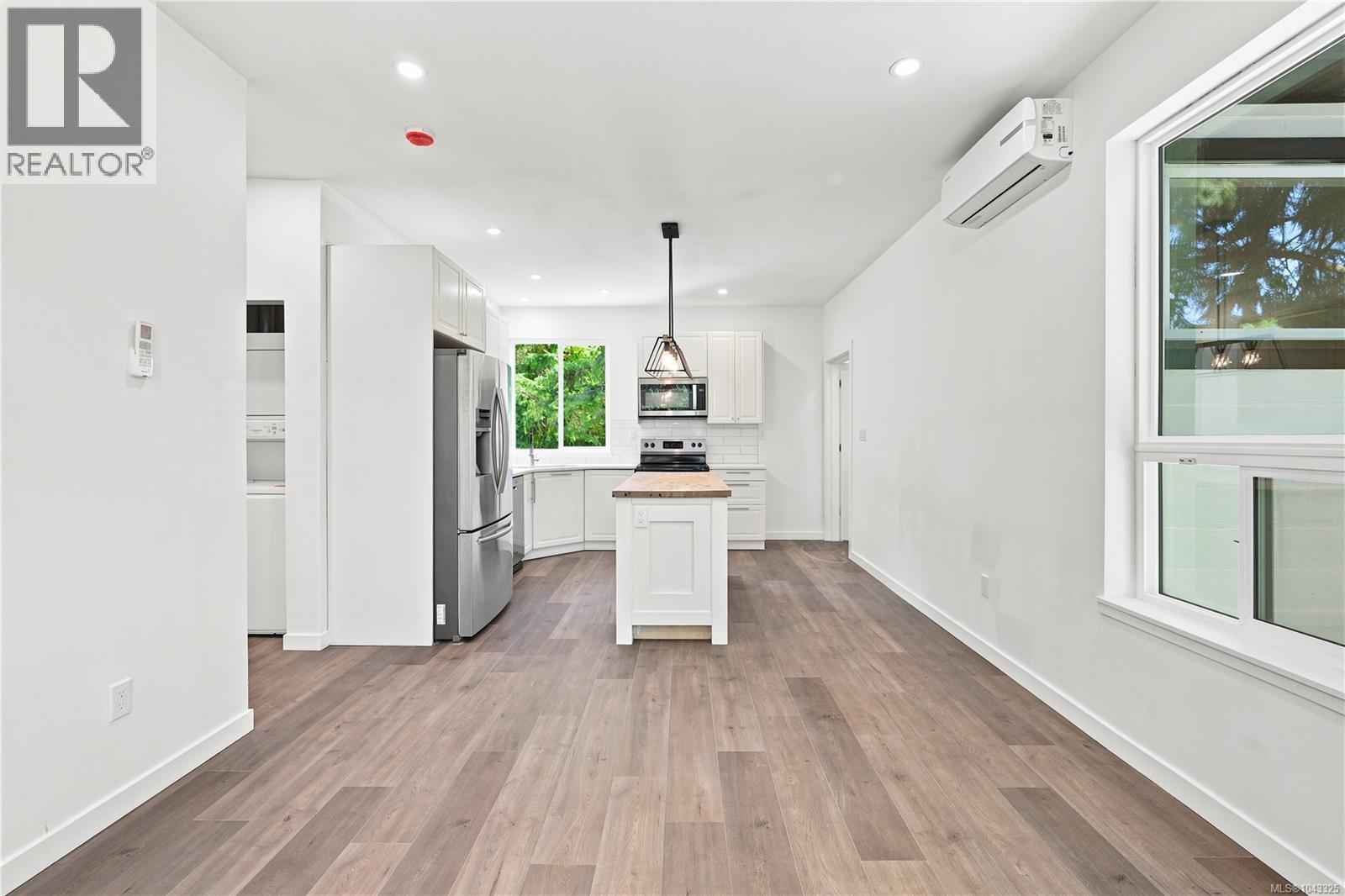 5905 Menzies Rd - 39