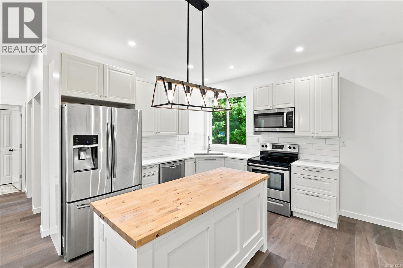 5905 Menzies Rd - 35