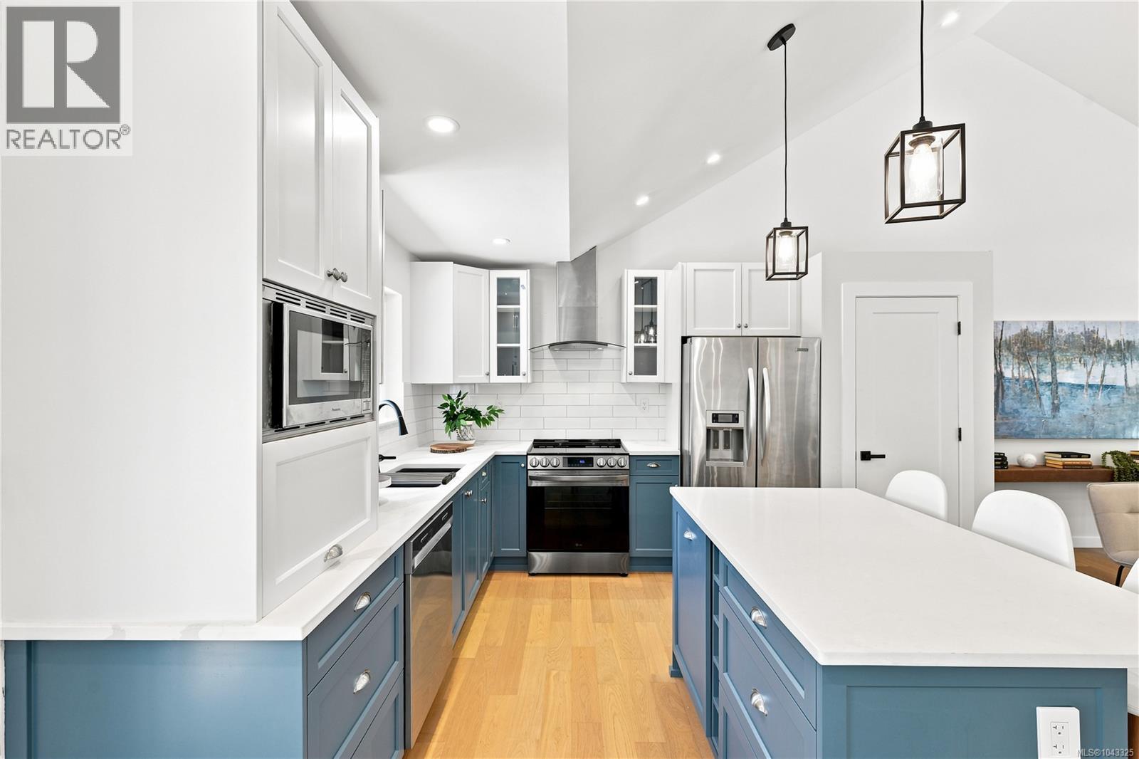 5905 Menzies Rd - 12