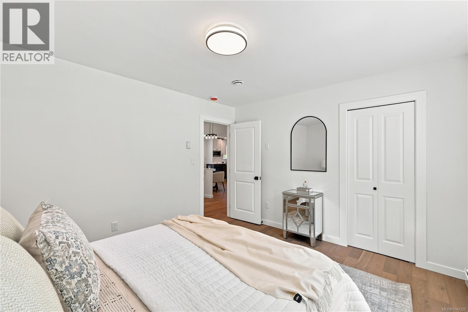 5905 Menzies Rd - 20