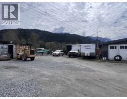 38940 Loggers Lane, Squamish, BC V8B0A4 Photo 33