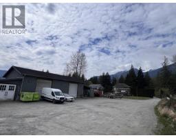 38940 Loggers Lane, Squamish, BC V8B0A4 Photo 34