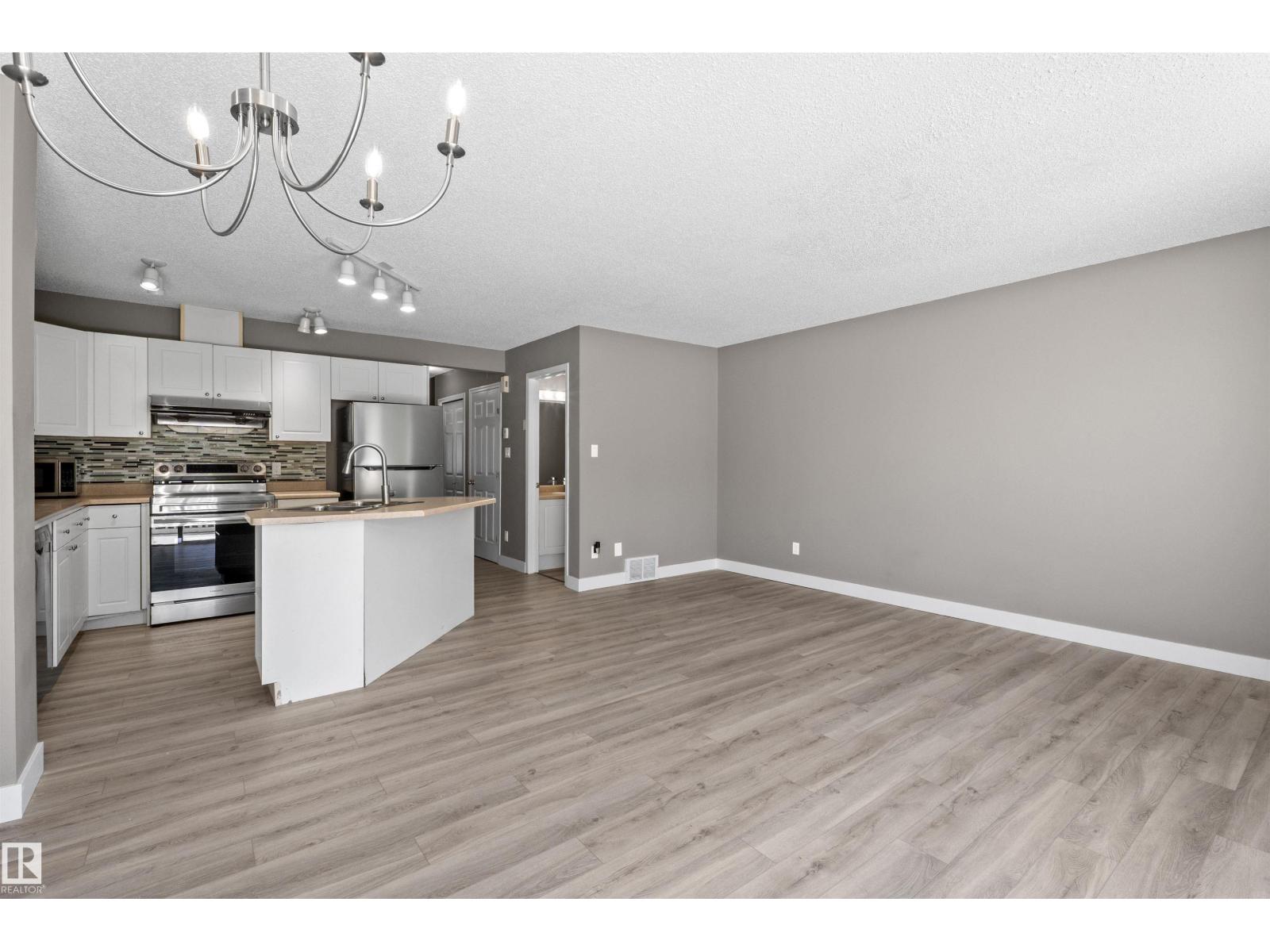 6837 159A AV NW - 21