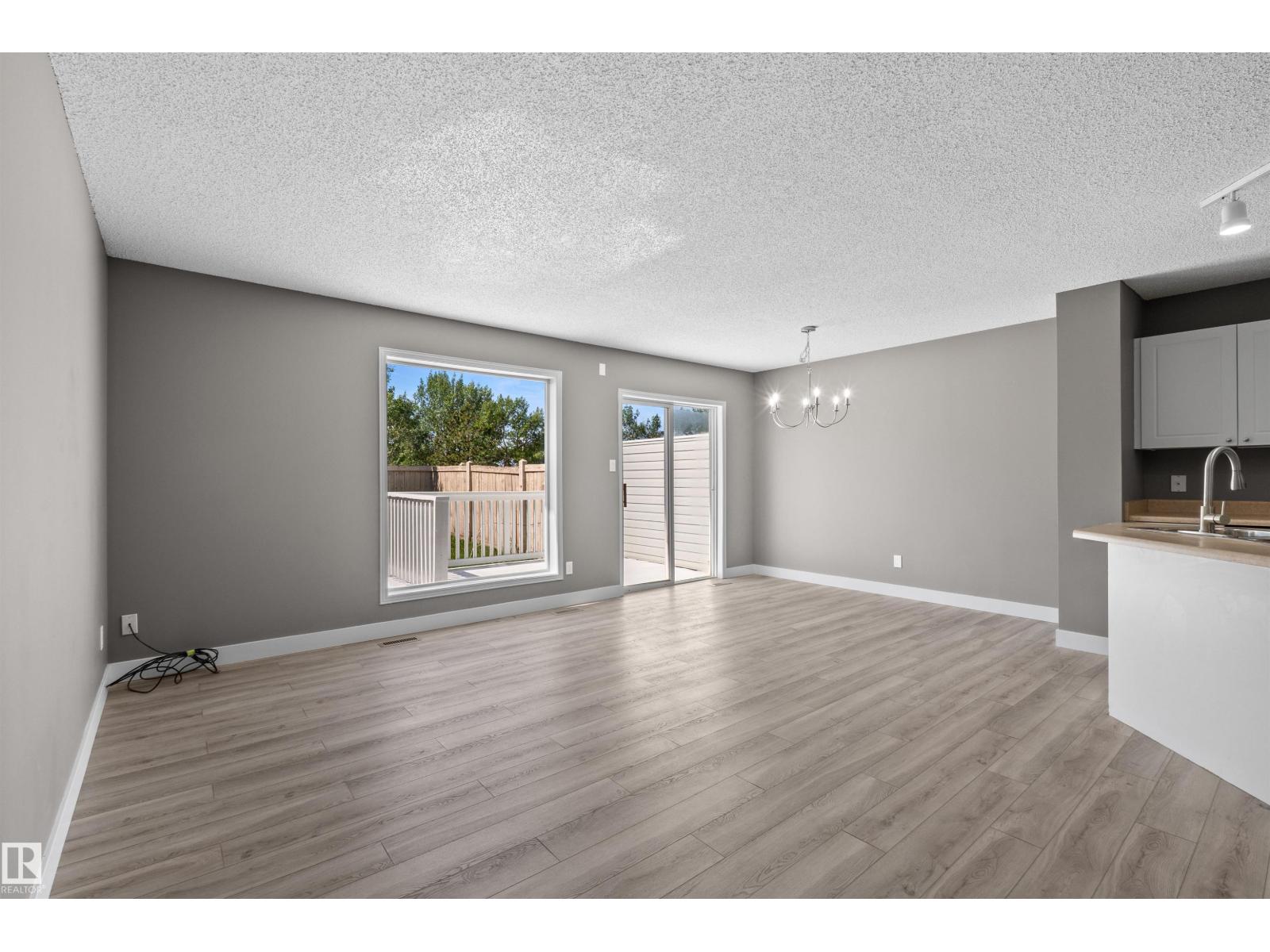 6837 159A AV NW - 27
