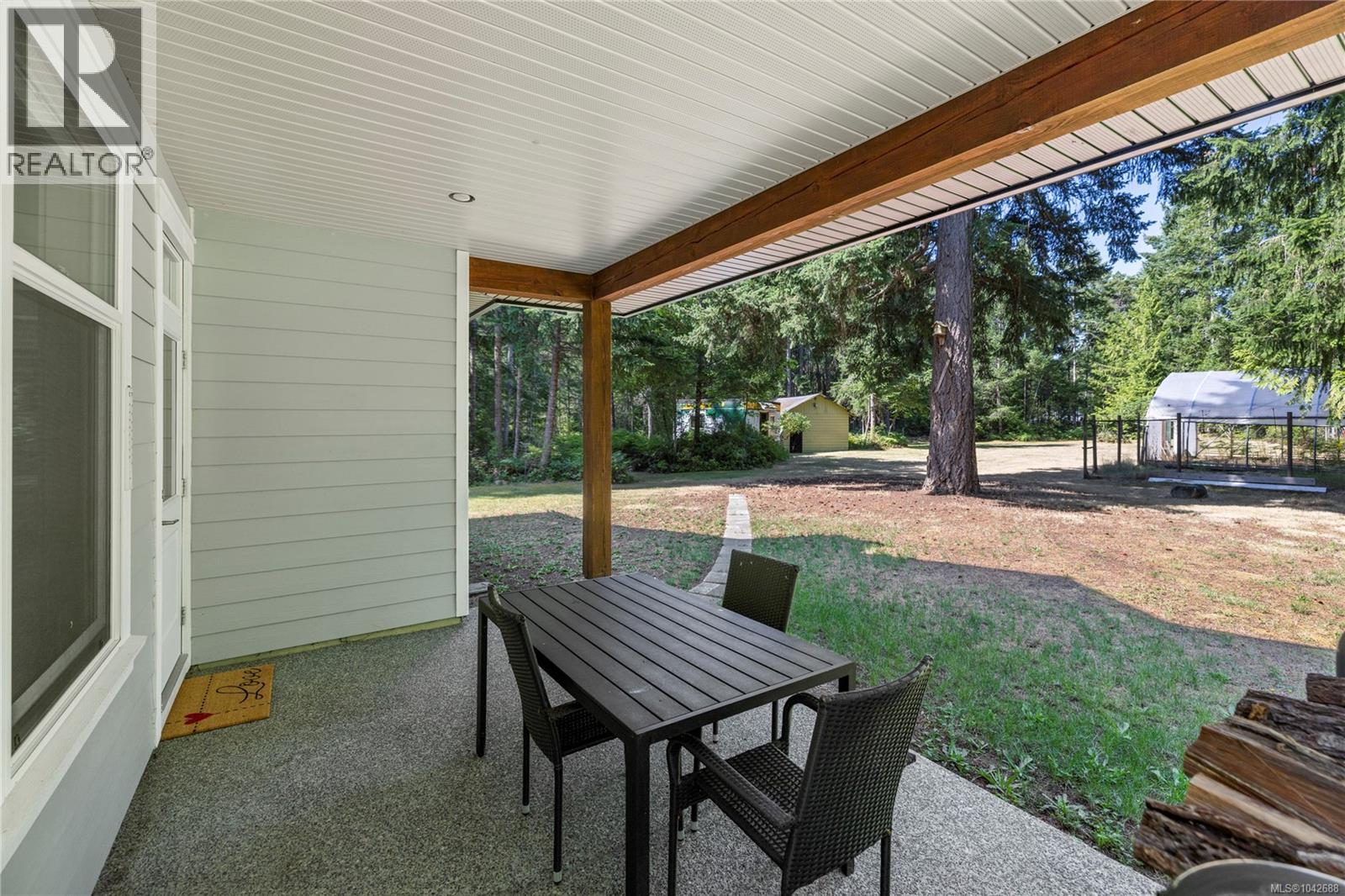 480 Oakdowne Rd, Qualicum Beach