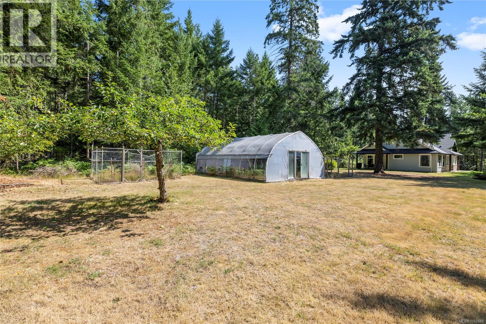 480 Oakdowne Rd, Qualicum Beach
