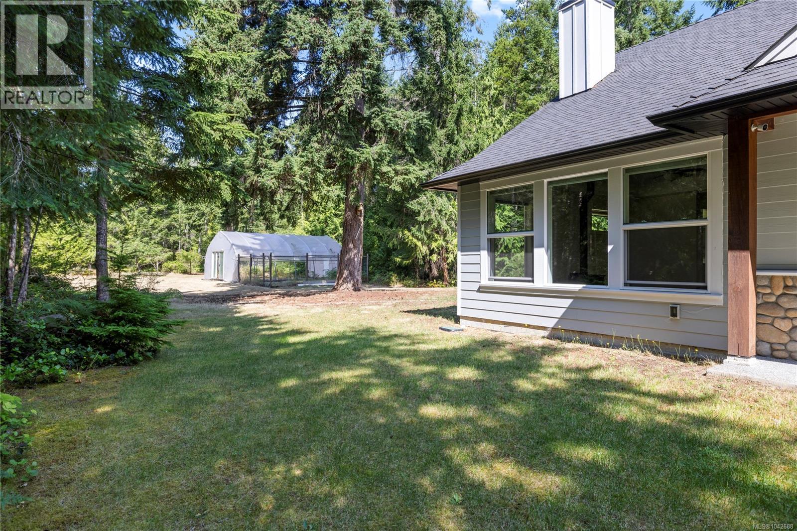480 Oakdowne Rd, Qualicum Beach