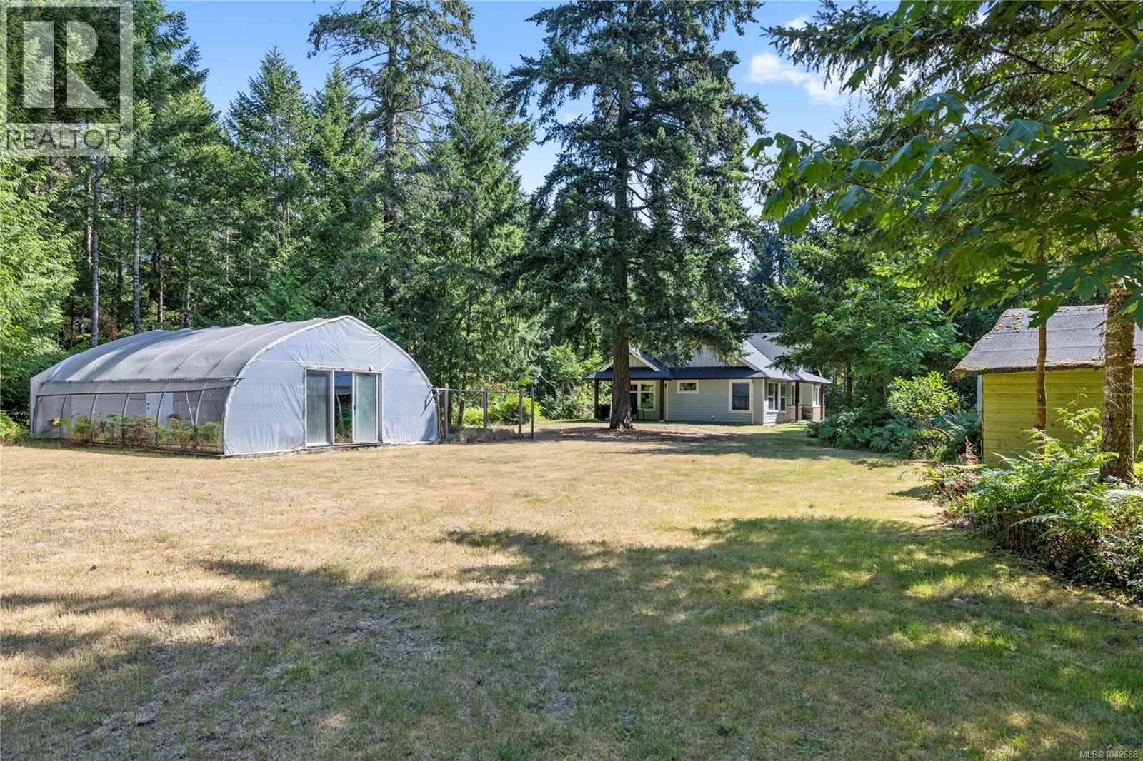 480 Oakdowne Rd, Qualicum Beach