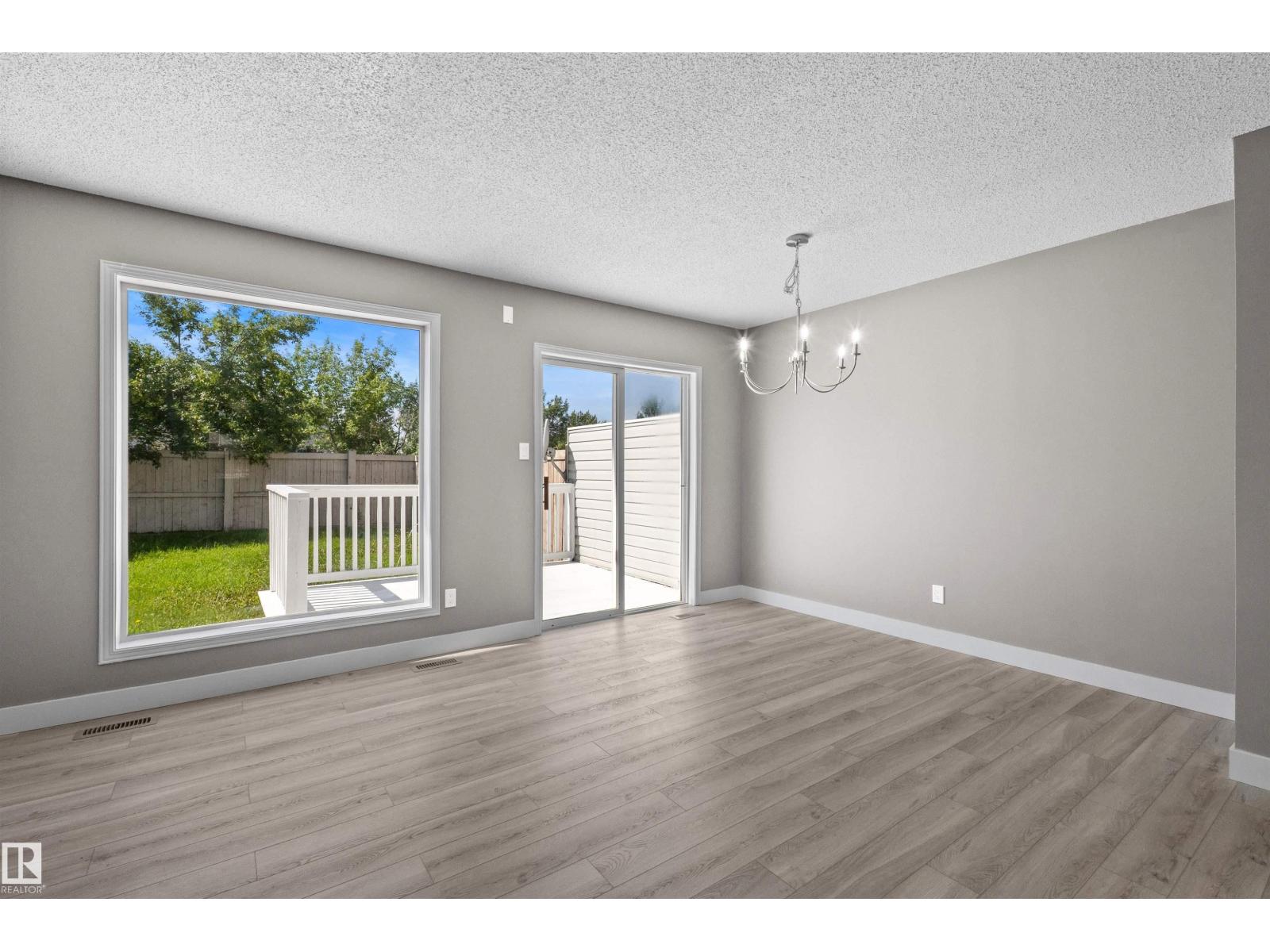 6837 159A AV NW - 24