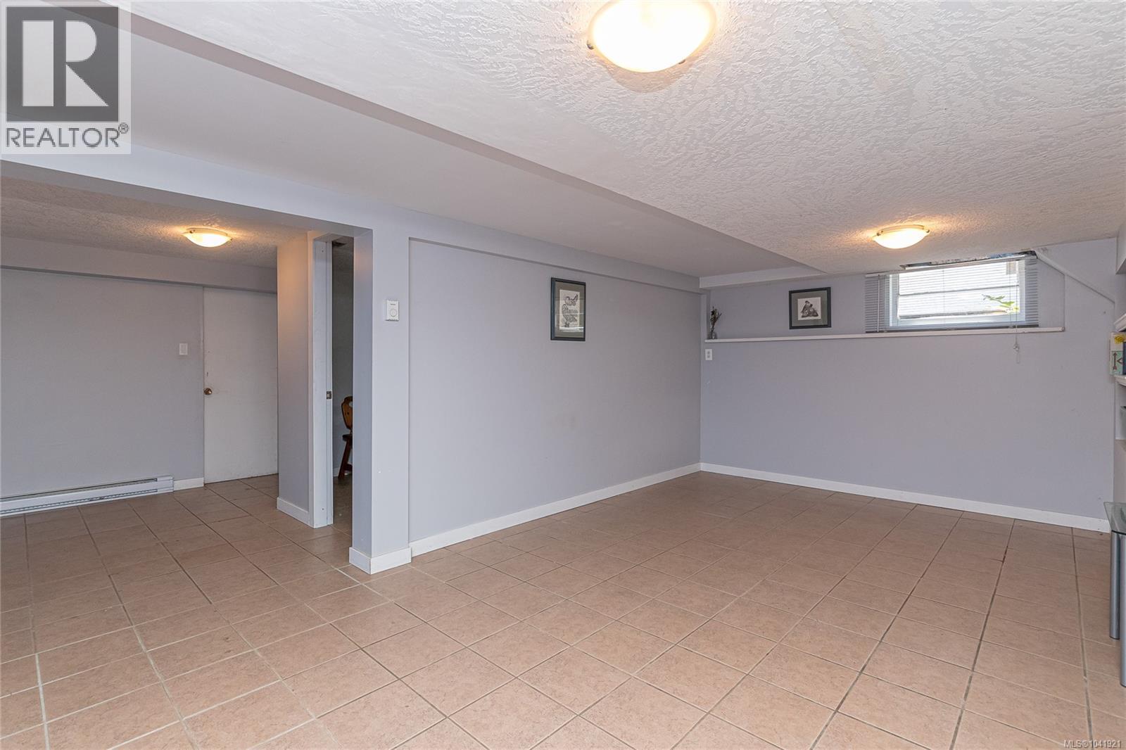 627 Kennedy St - 16