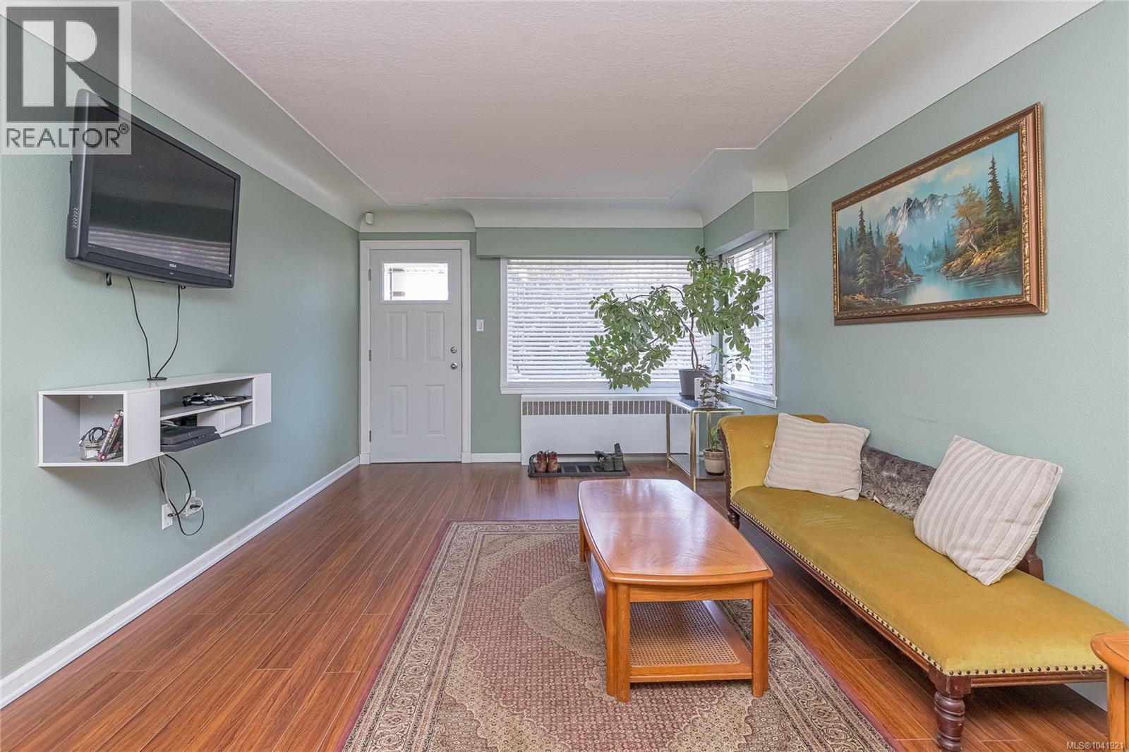 627 Kennedy St - 5