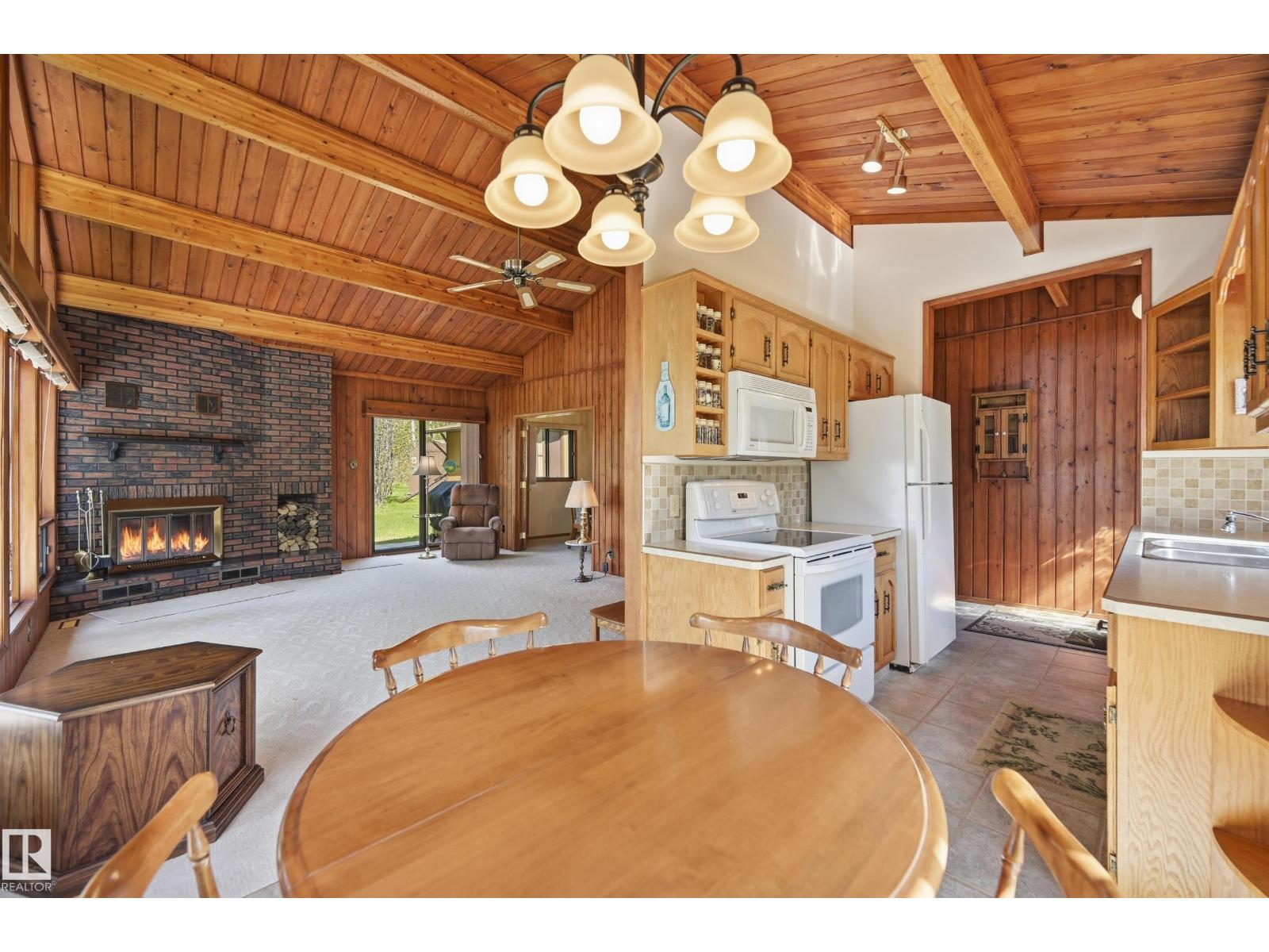 4502 A LAKESHORE RD - 22