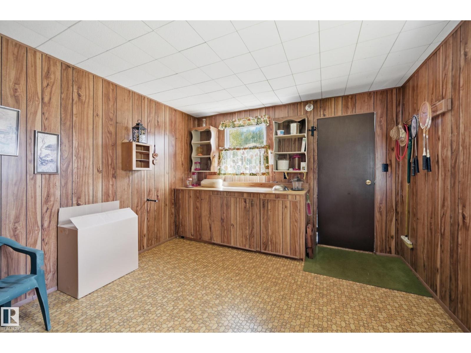 4502 A LAKESHORE RD - 45