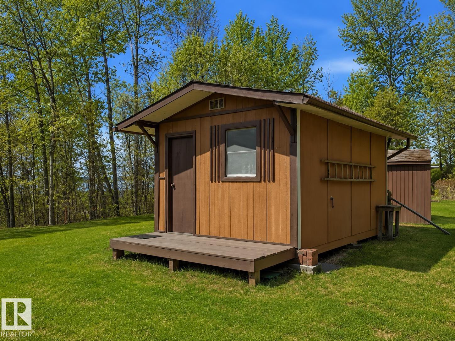 4502 A LAKESHORE RD - 44