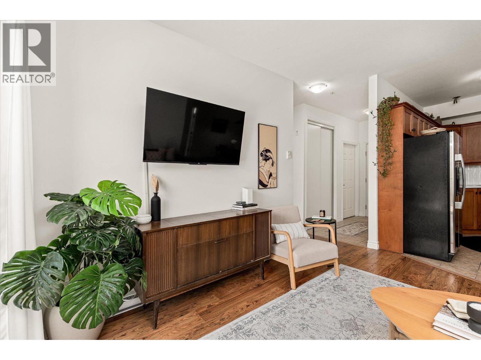 #307 196 WADE Avenue - 5
